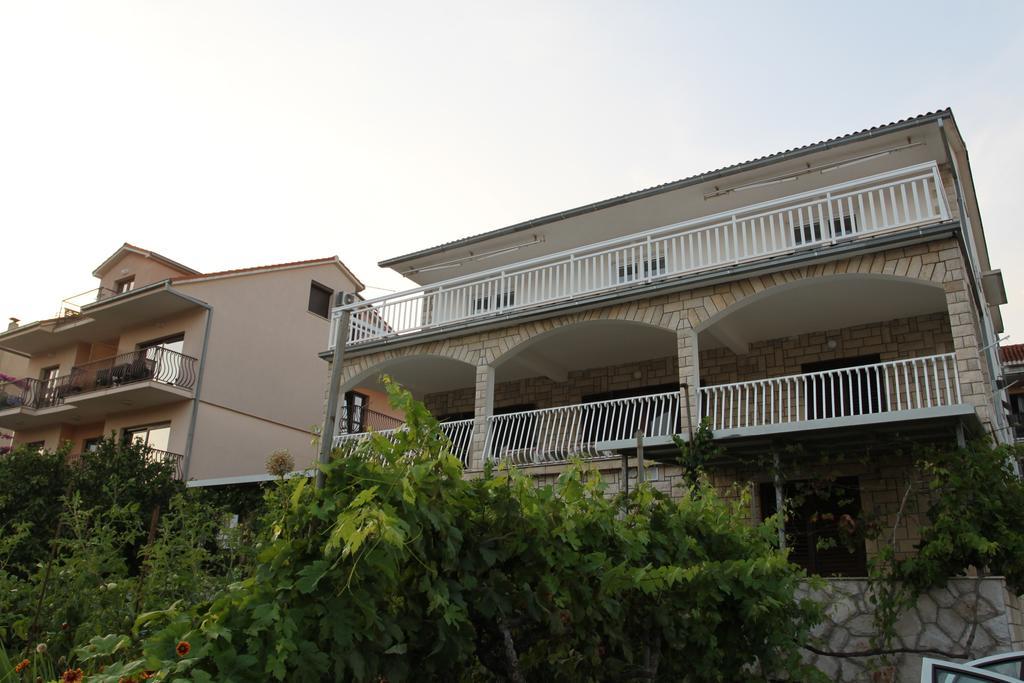 Apartments Marinko Stari Grad  Exterior foto