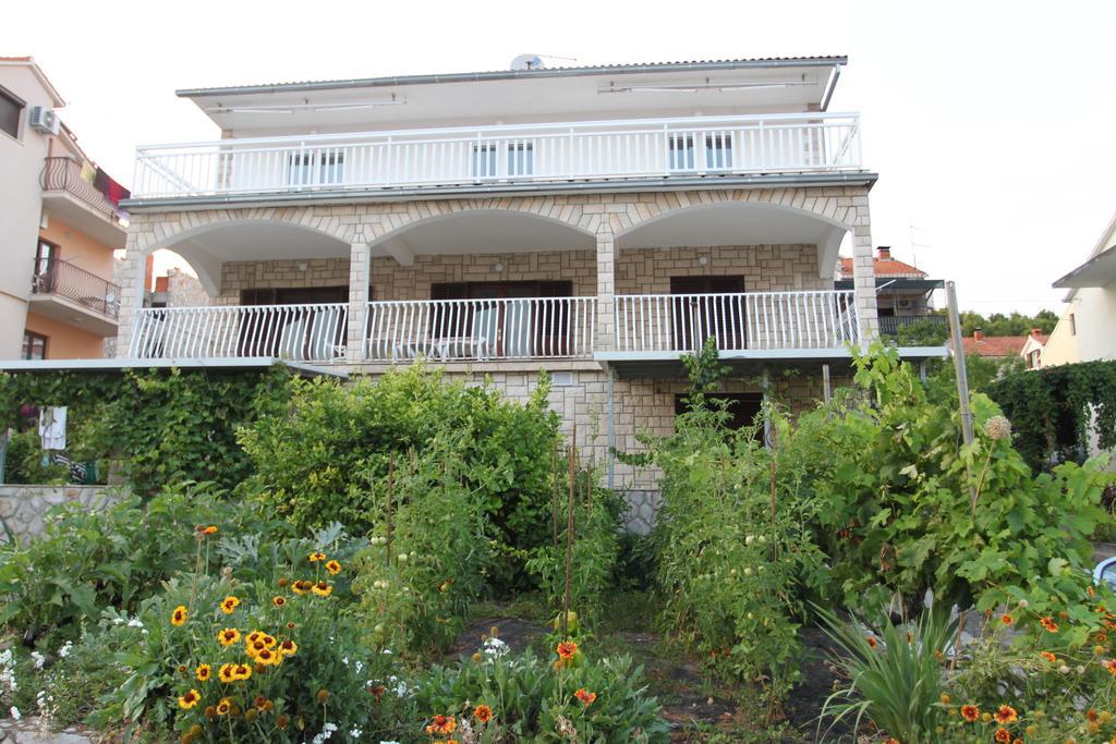 Apartments Marinko Stari Grad  Exterior foto